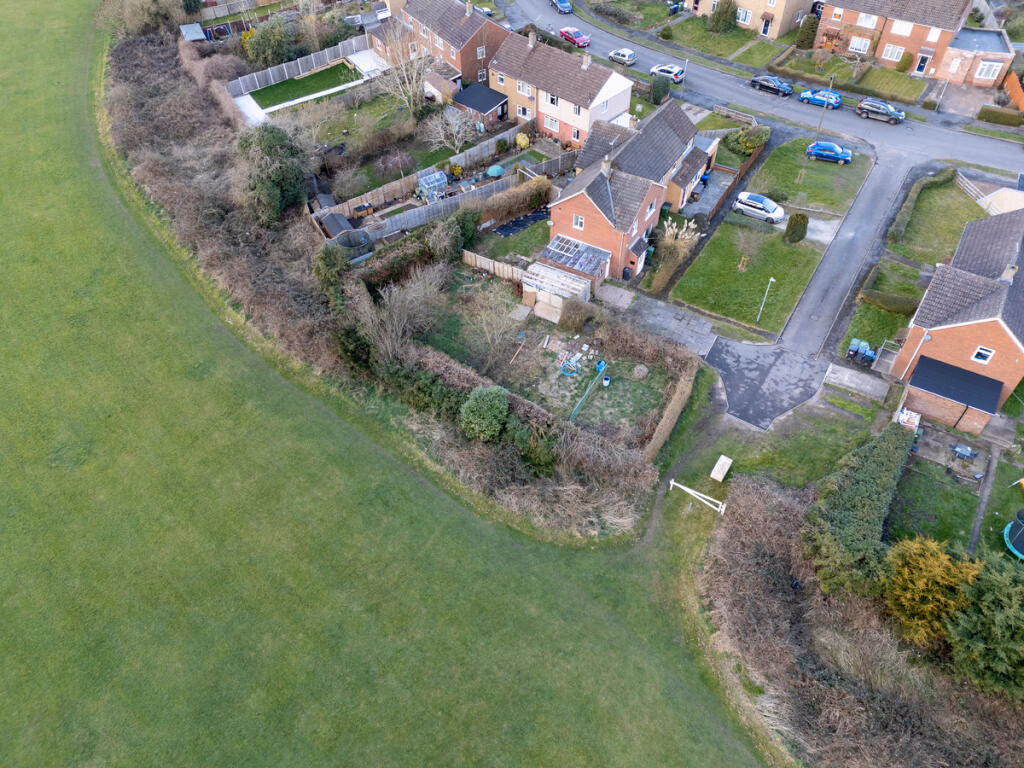 Land for sale - Image 2