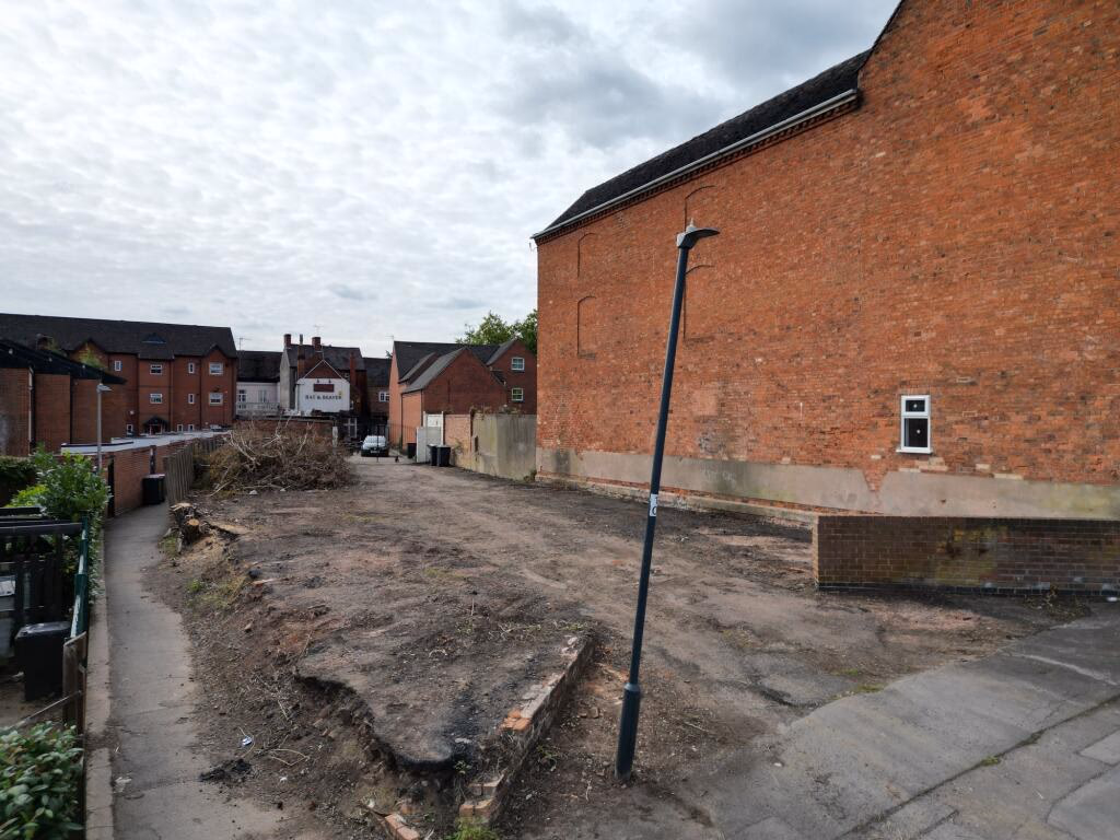 Land for sale - Image 3