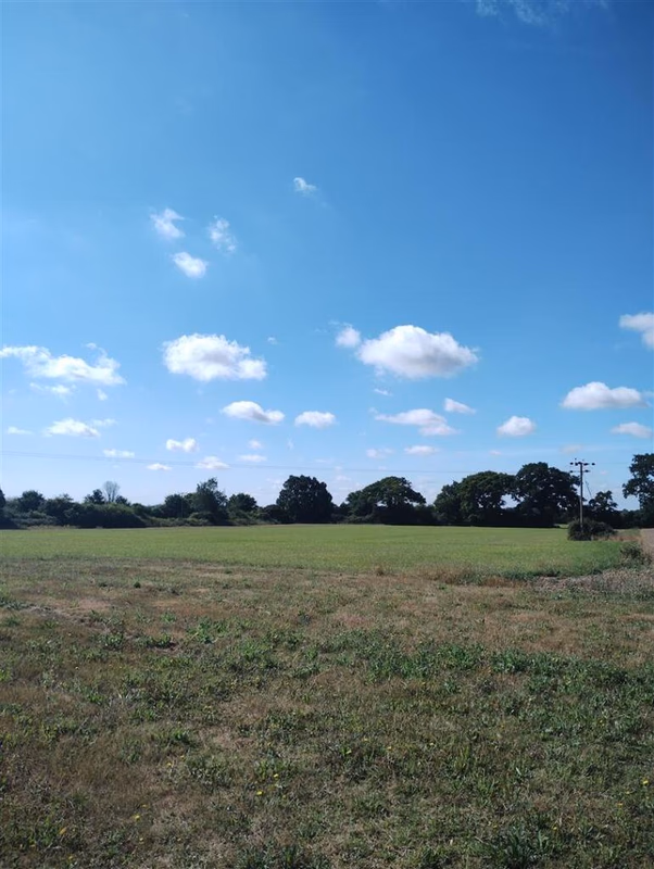 Land for sale - Image 2