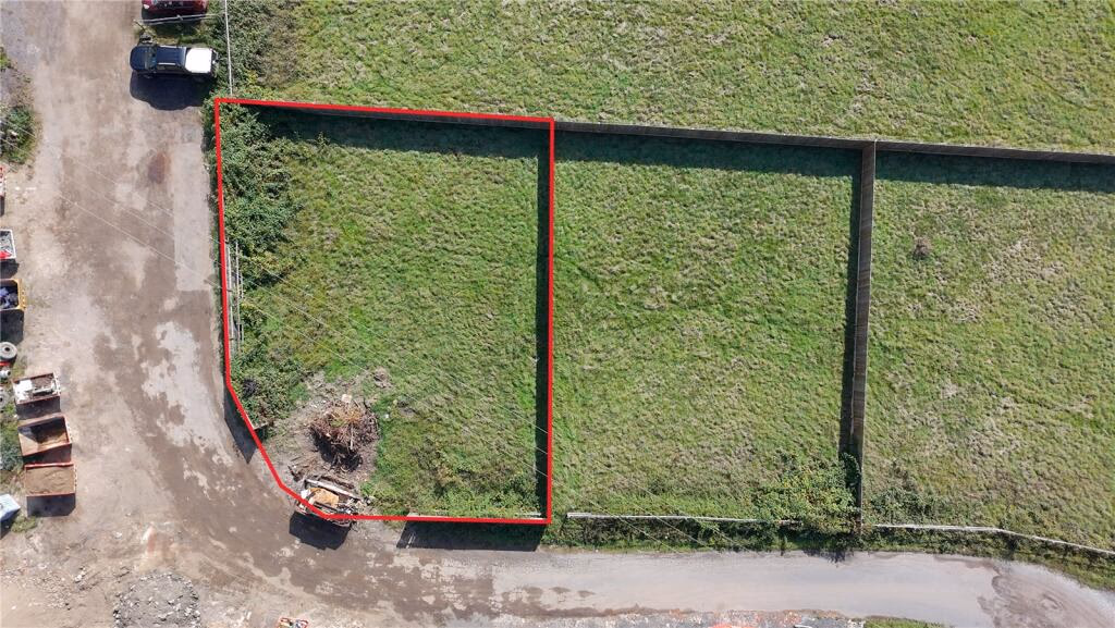 Plot for sale - Image 2