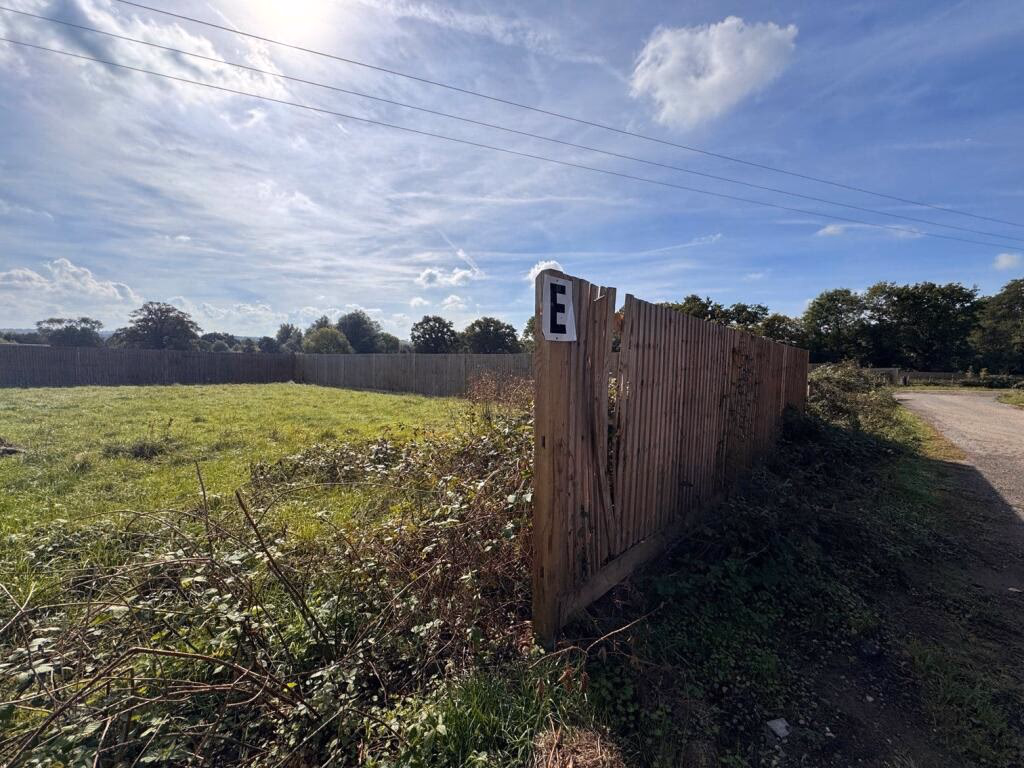 Plot for sale - Image 3