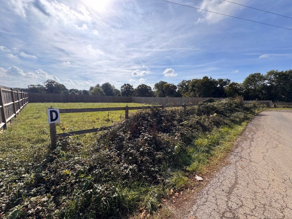 Plot for sale - Image 3