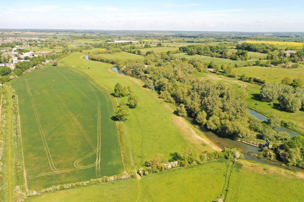 Land for sale - Image 2