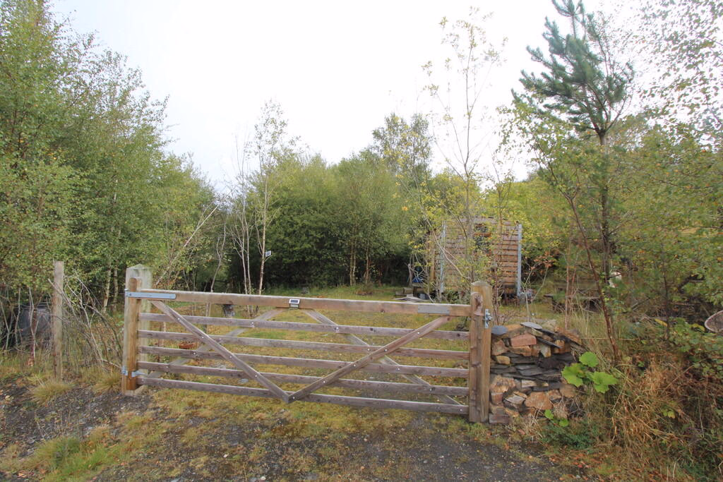 Land for sale - Image 4