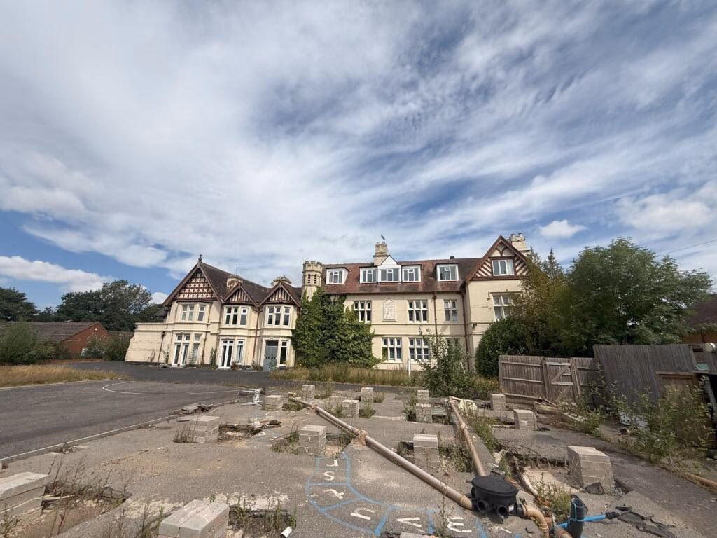 Land for sale - Image 4