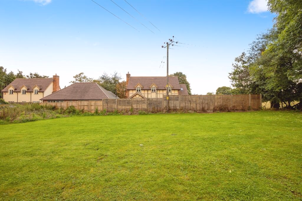 Land for sale - Image 3