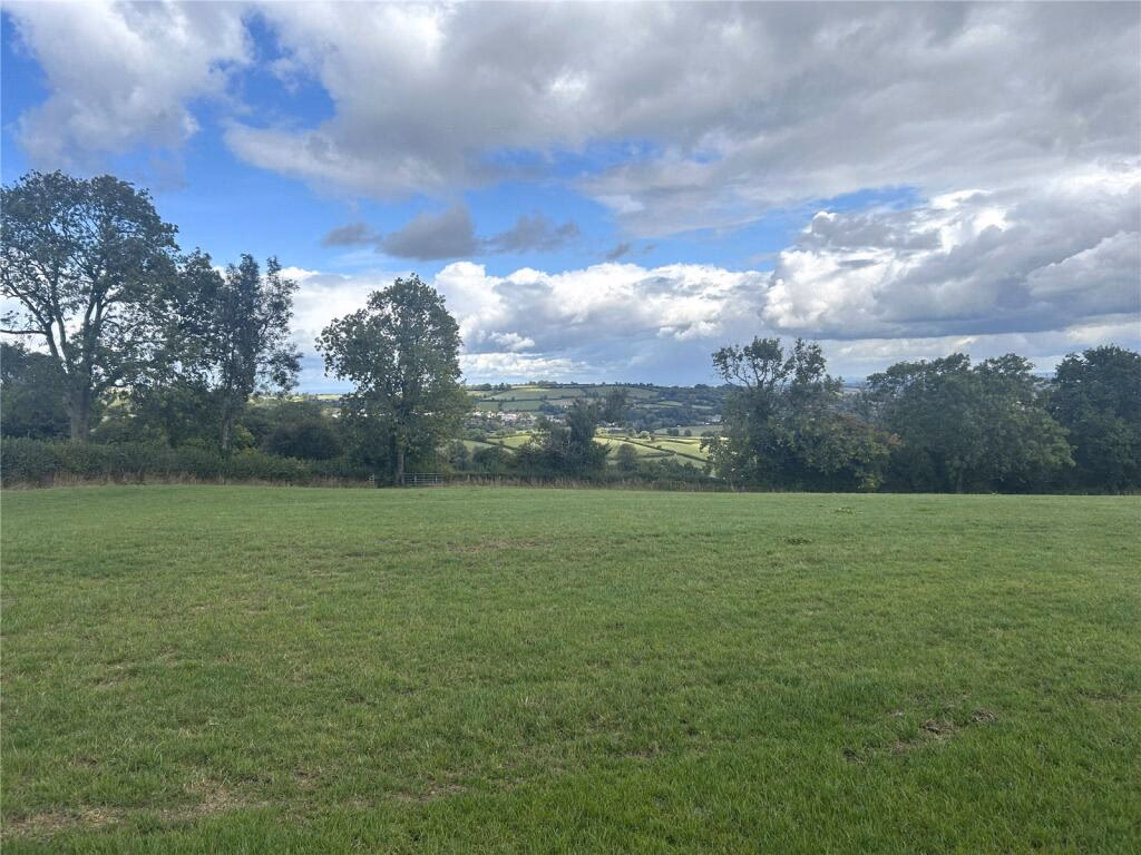 Land for sale - Image 3