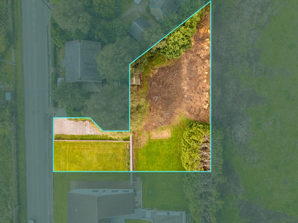 Land for sale - Image 2