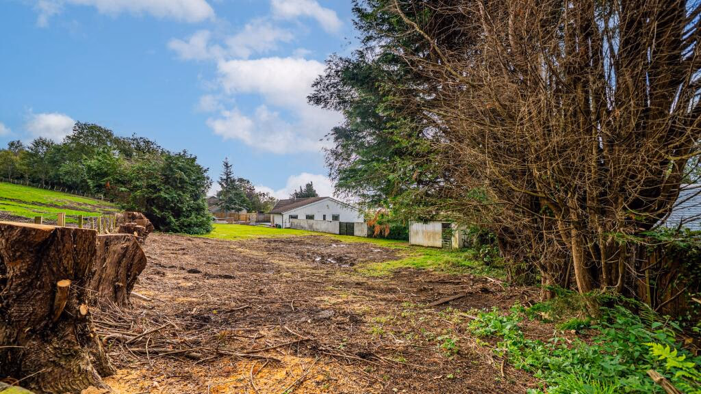 Land for sale - Image 3