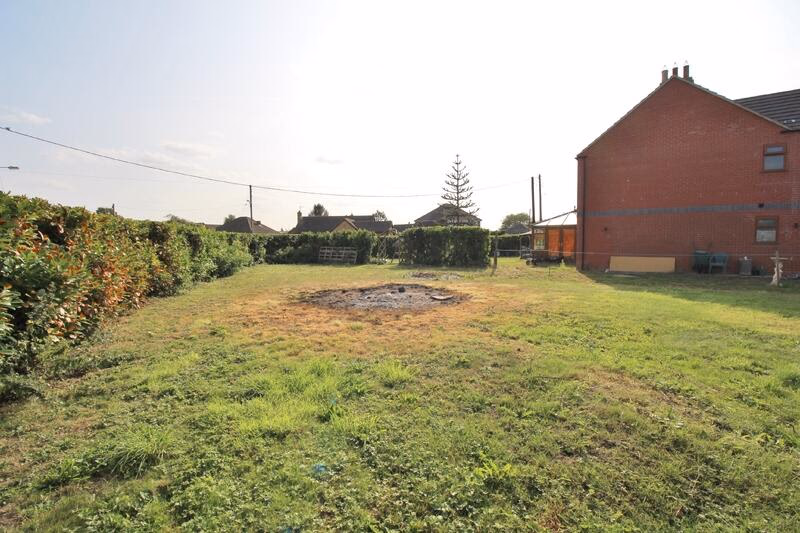 Land for sale - Image 3