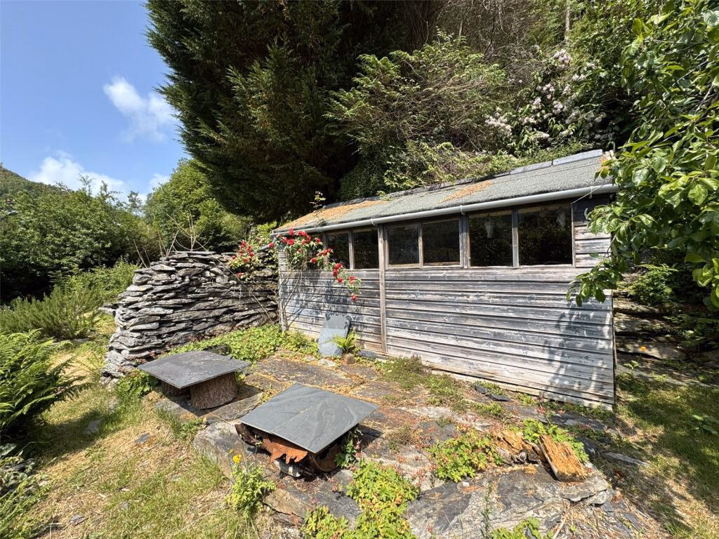 Plot for sale - Image 1