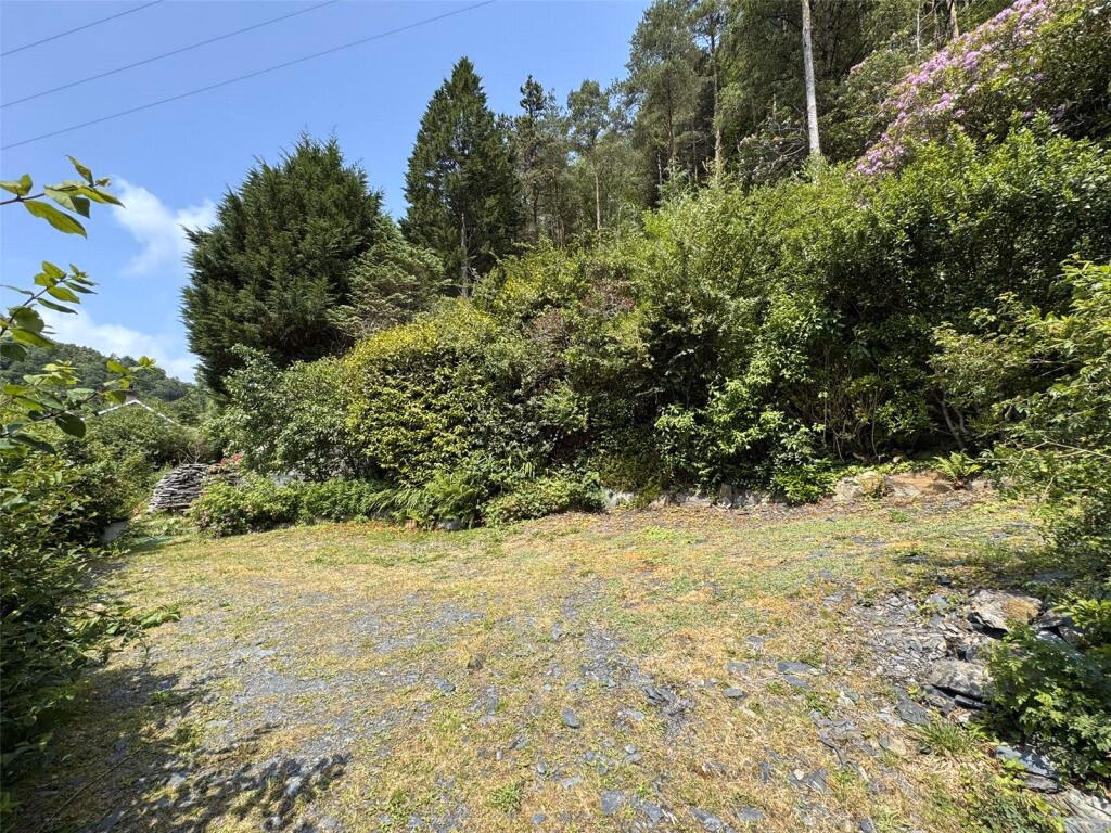 Plot for sale - Image 2