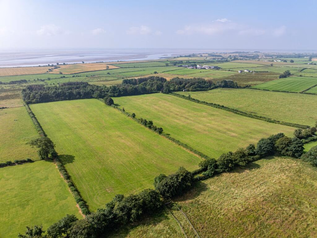 Land for sale - Image 2