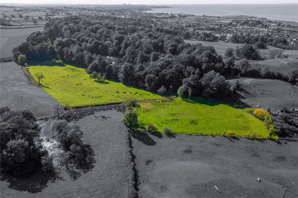 Land for sale - Image 1