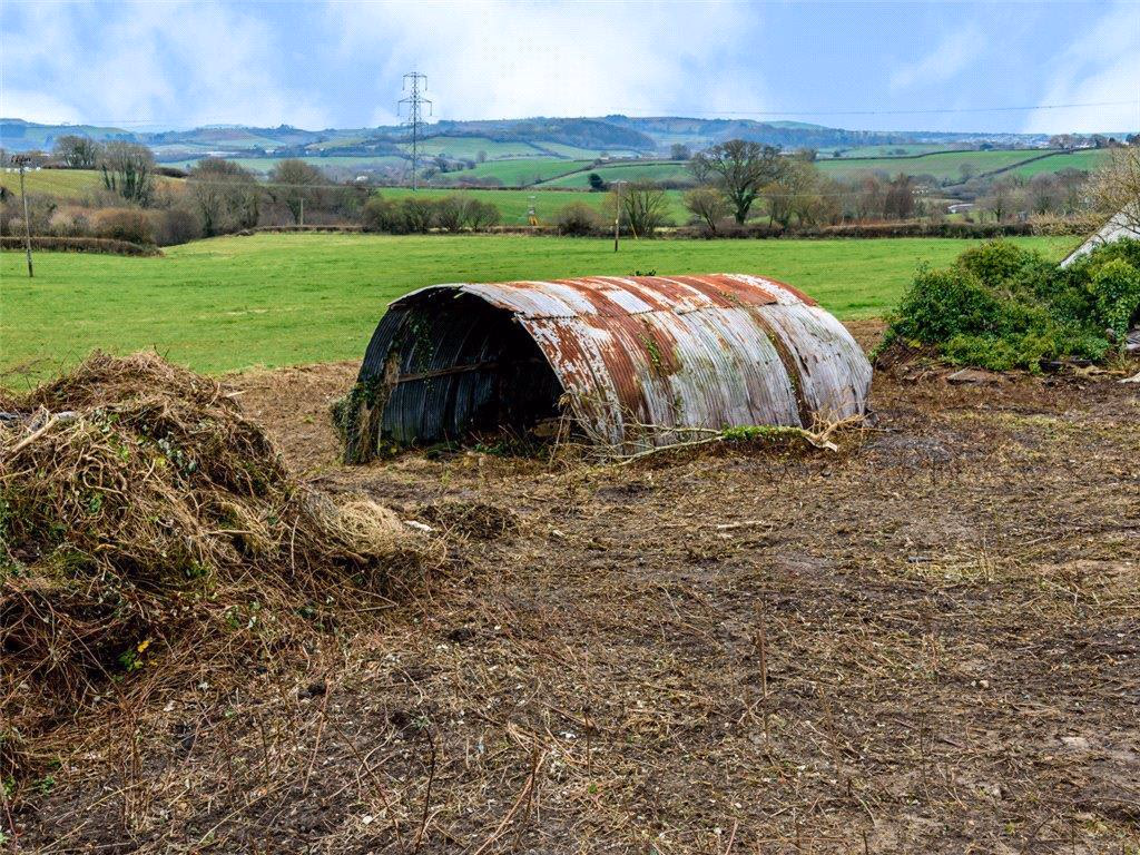 Plot for sale - Image 2