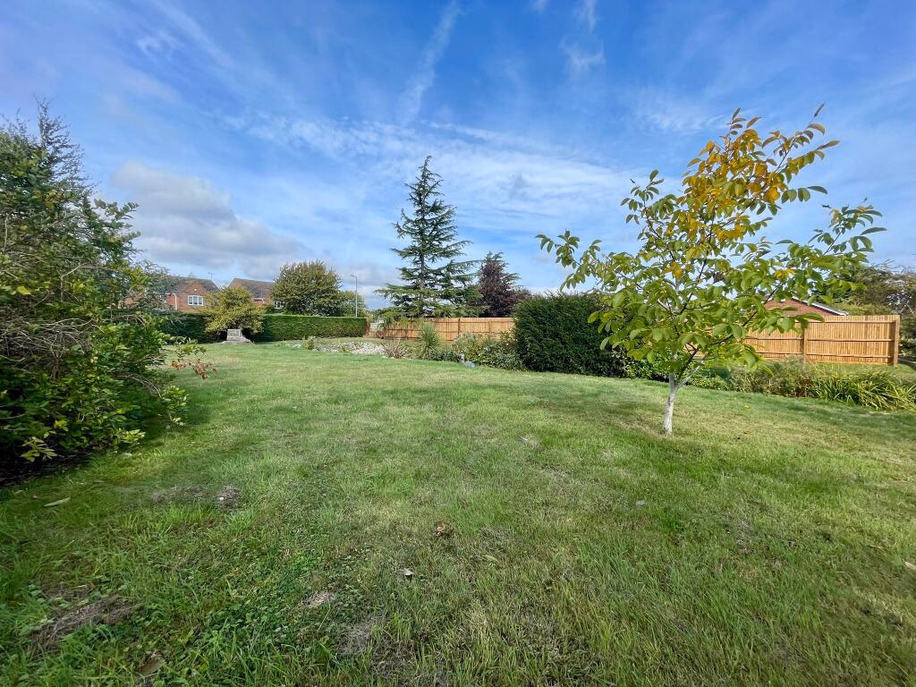 Land for sale - Image 3