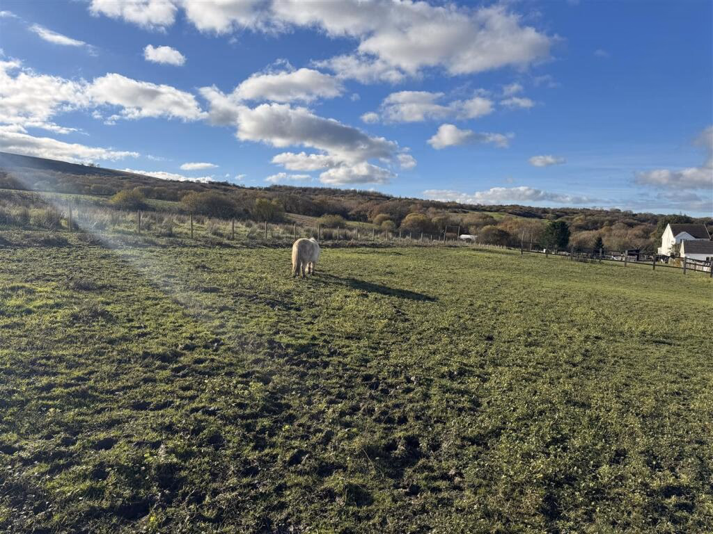 Smallholding for sale - Image 1