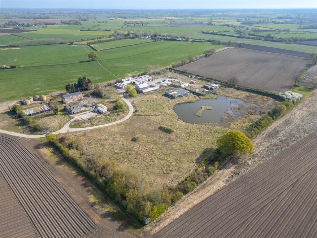 Land for sale - Image 1