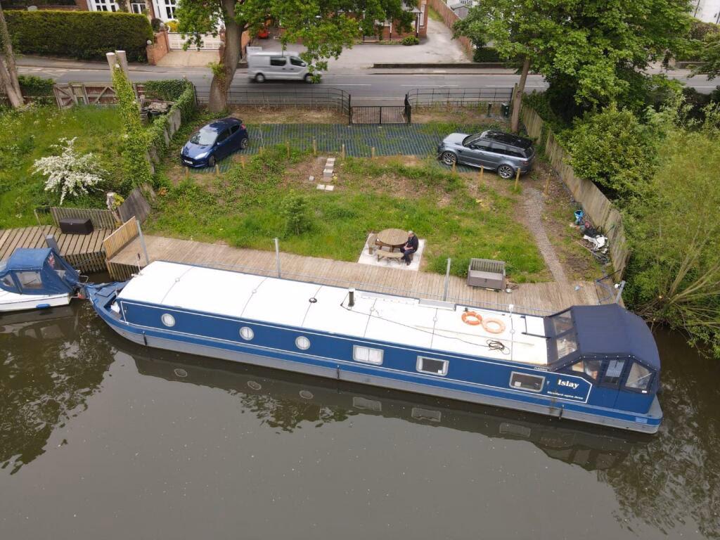 Land for sale - Image 1