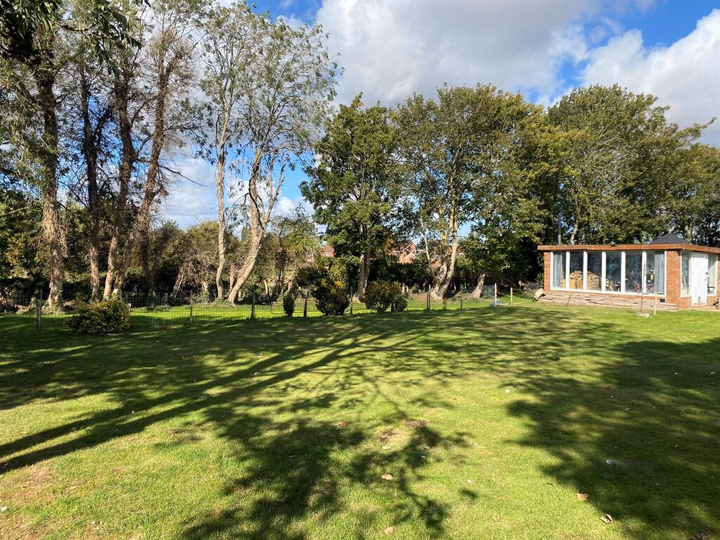 Land for sale - Image 4