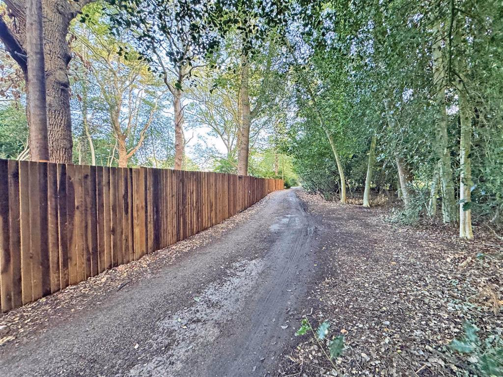 Land for sale - Image 5