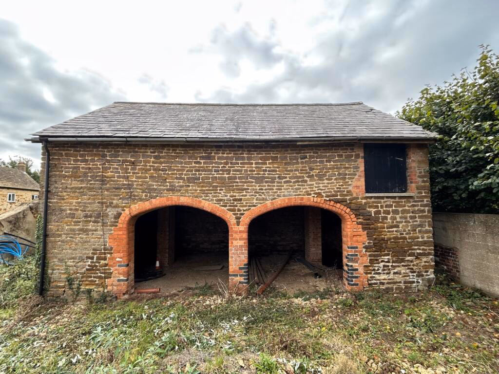 Plot for sale - Image 2