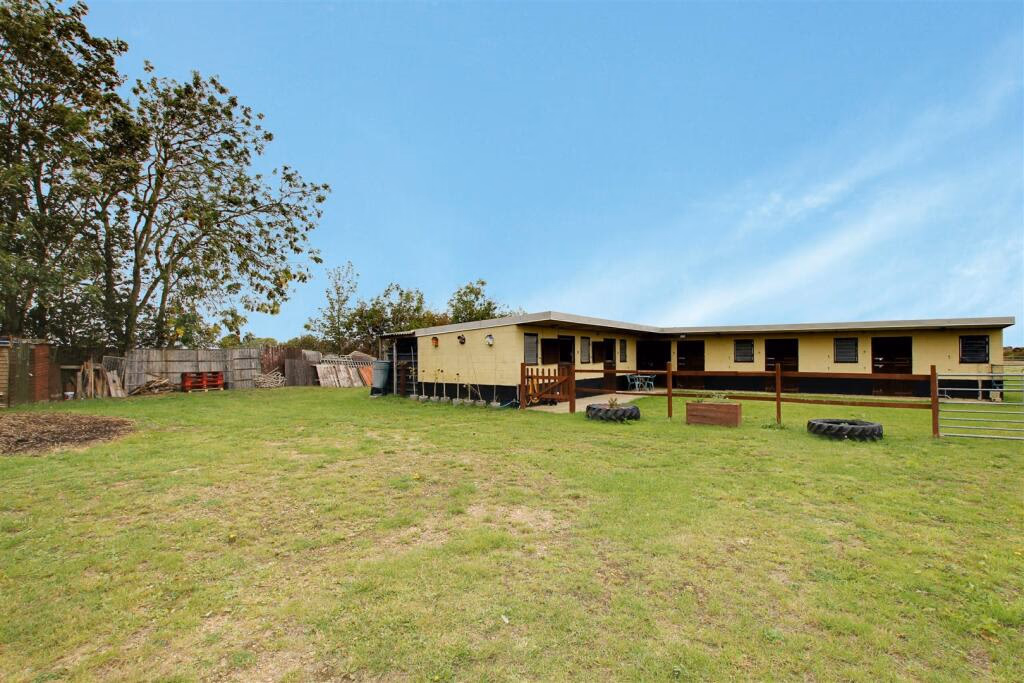 Land for sale - Image 3