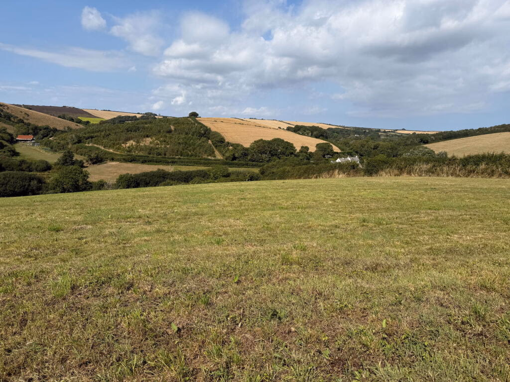 Land for sale - Image 3
