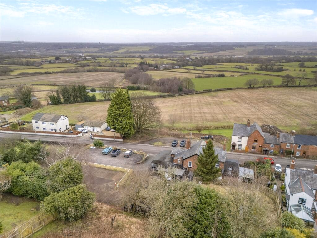 Land for sale - Image 2