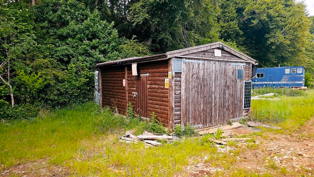 Land for sale - Image 1