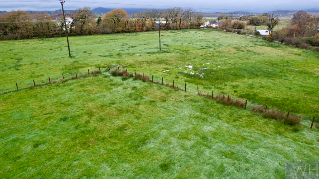 Land for sale - Image 2