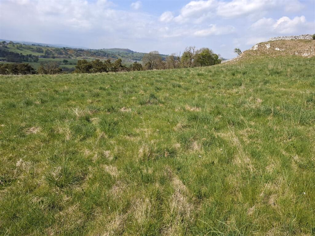 Land for sale - Image 3