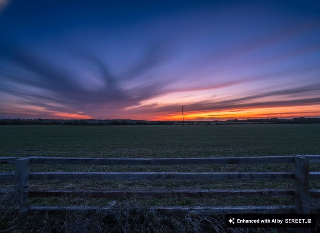 Land for sale - Image 2