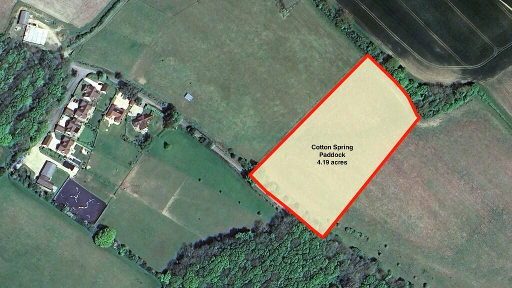 Land for sale - Image 1