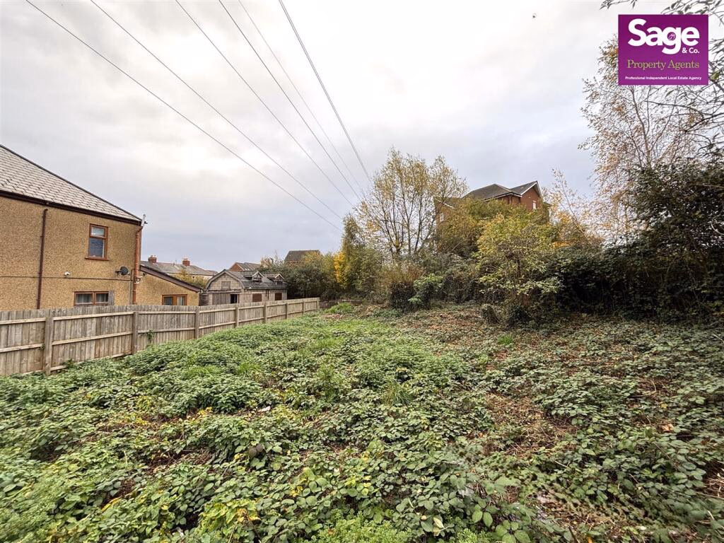 Land for sale - Image 3