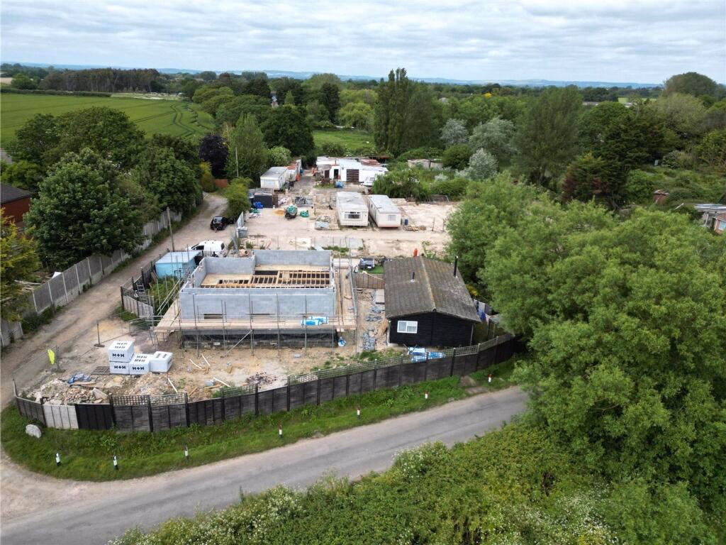 Land for sale - Image 1