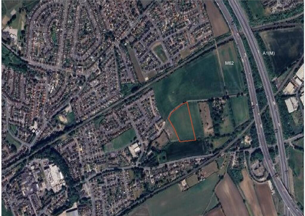 Land for sale - Image 1