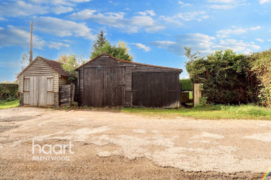 Land for sale - Image 2