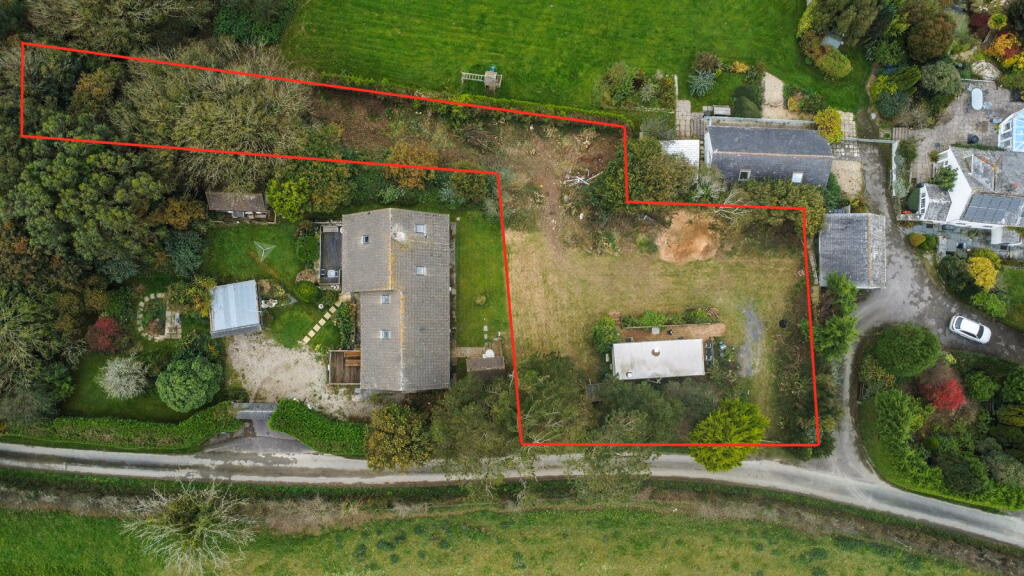 Land for sale - Image 1