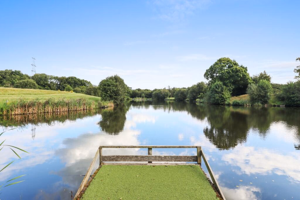 Land for sale - Image 2