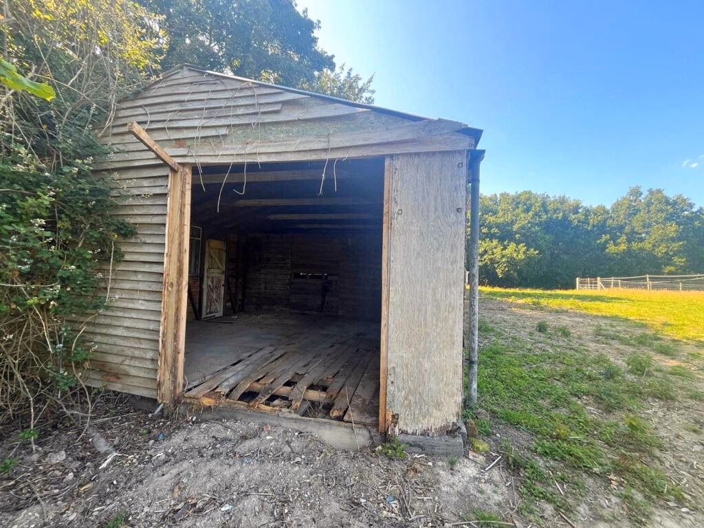 Land for sale - Image 3