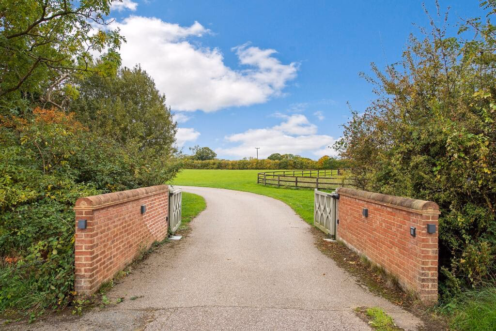 Land for sale - Image 3