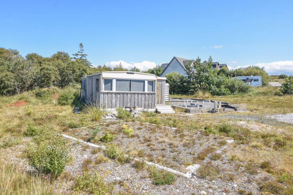 Land for sale - Image 4