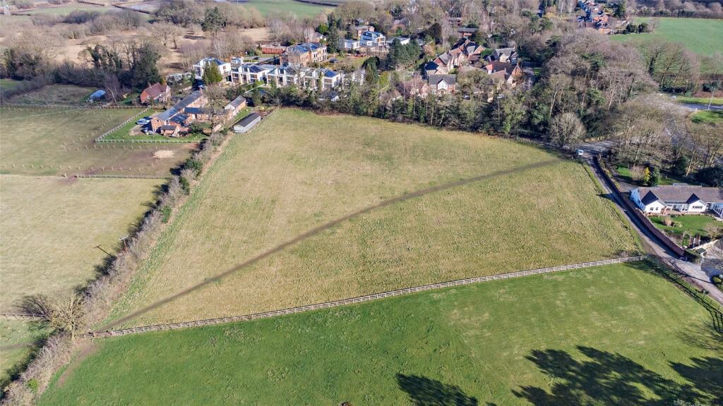 Land for sale - Image 2