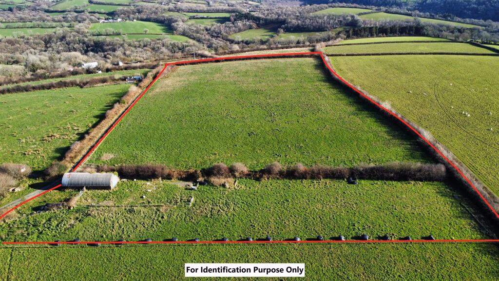 Land for sale - Image 1