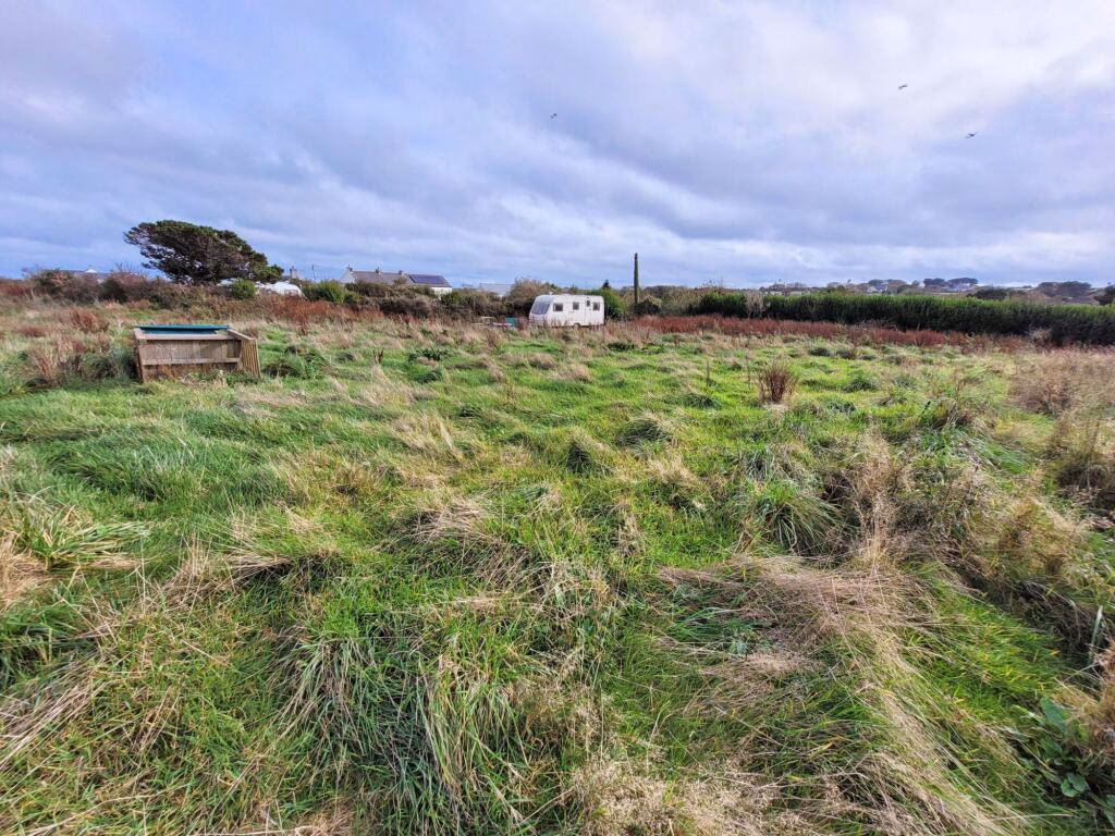 Land for sale - Image 3