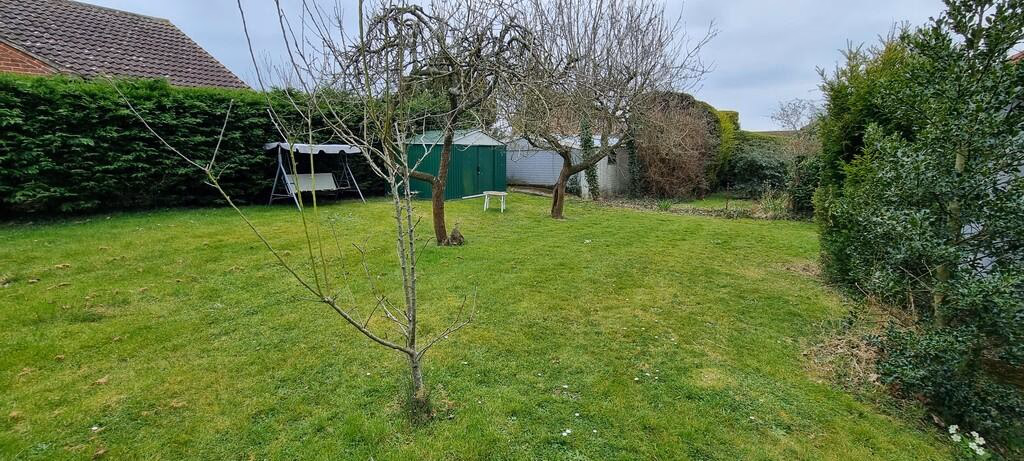 Land for sale - Image 1