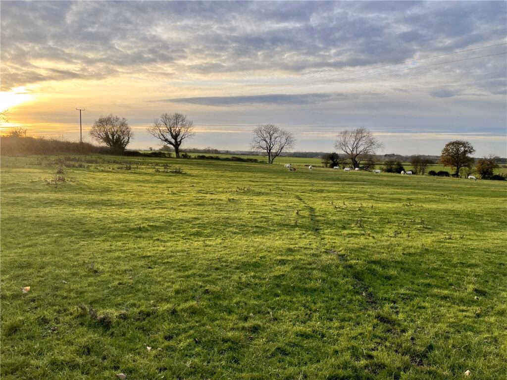 Land for sale - Image 3