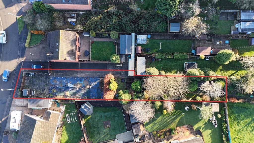 Land for sale - Image 2