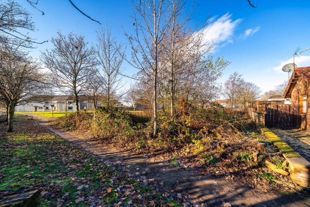 Land for sale - Image 4